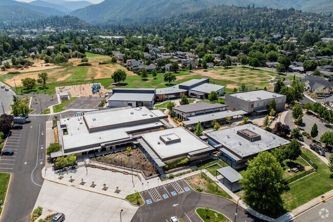 Helman Elementary School is located in Ashland.