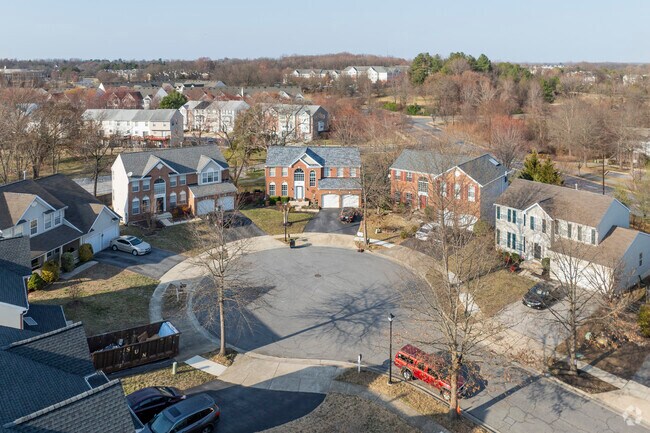 Glen Allen has a number of quiet cul-de-sacs throughout the neighborhood, perfect for raising a family.