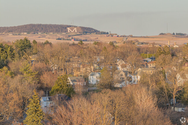 Near Platteville, the giant 