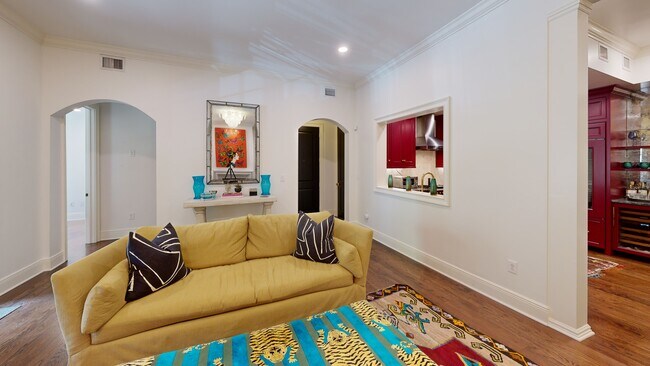 Hallman Hill unit 105, Homewood, AL 35209 - photo 3