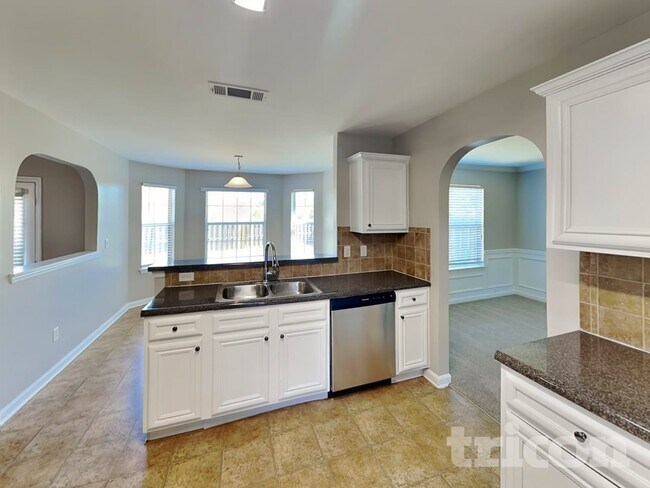 684 Emporia Loop, McDonough, GA 30253 - photo 7