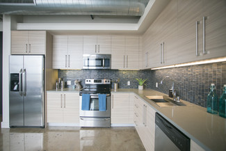 819 Santee St, Los Angeles, CA 90014