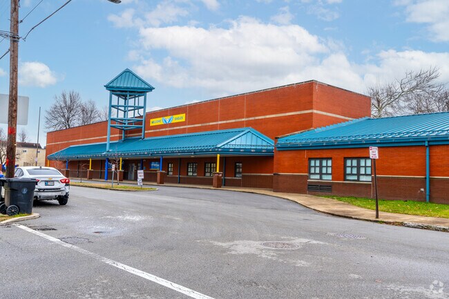 Atkinson Academy has a student teacher ratio of 9 to 1.
