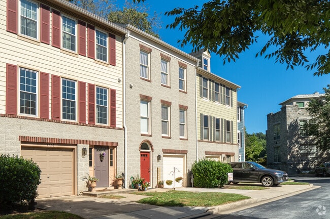Newly built townhomes in Ellicott City are move in ready options for home buyers.