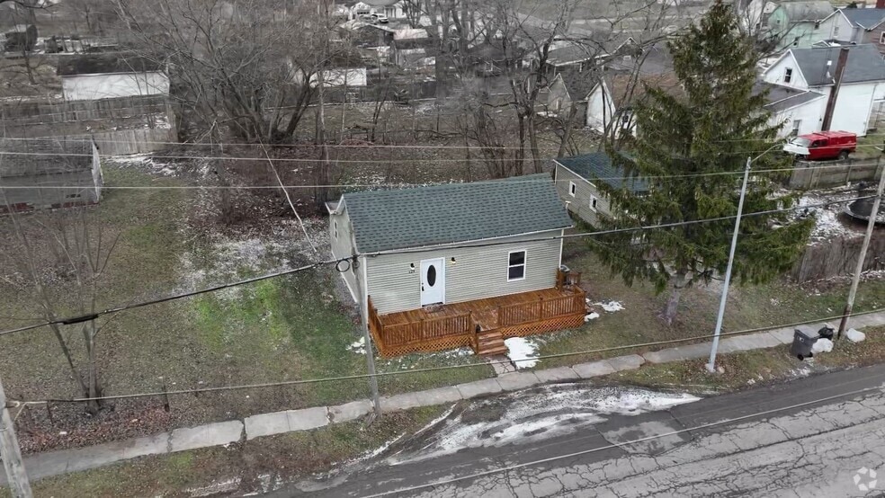 124 N Perry St, Lima, OH 45804 - photo 2