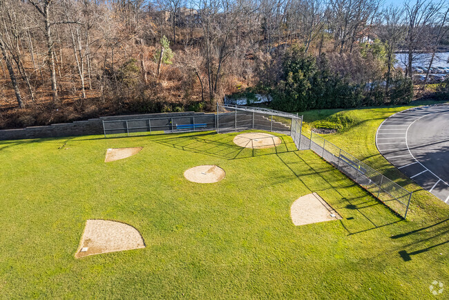 The Windward Institute offers students state of the art athletic facilities.