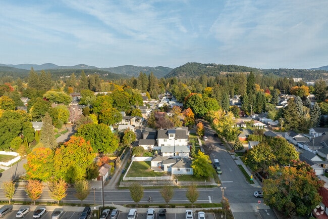 With its small-town charm, Coeur d'Alene offers a slower lifestyle with layers of amenities.