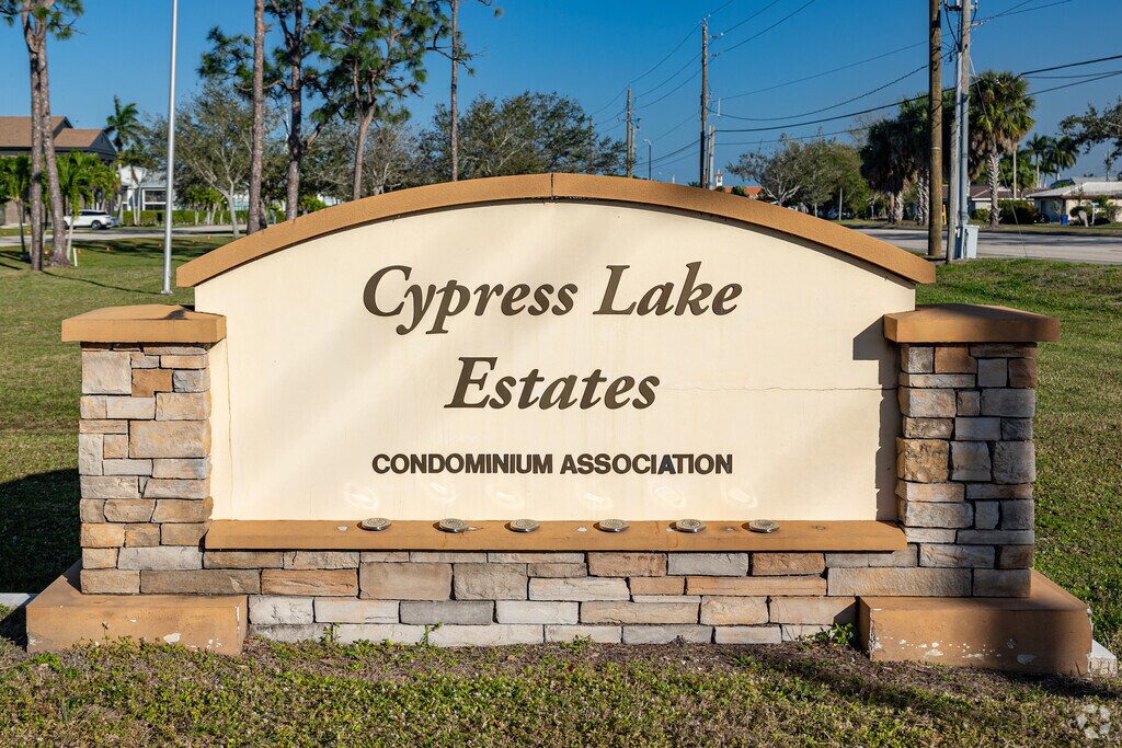 About Cypress Lake Schools, Demographics, Things to Do