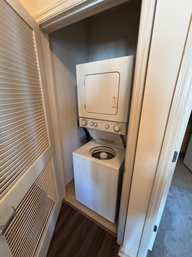 333 N Desplaines St unit 1307, Chicago, IL 60661 - photo 7