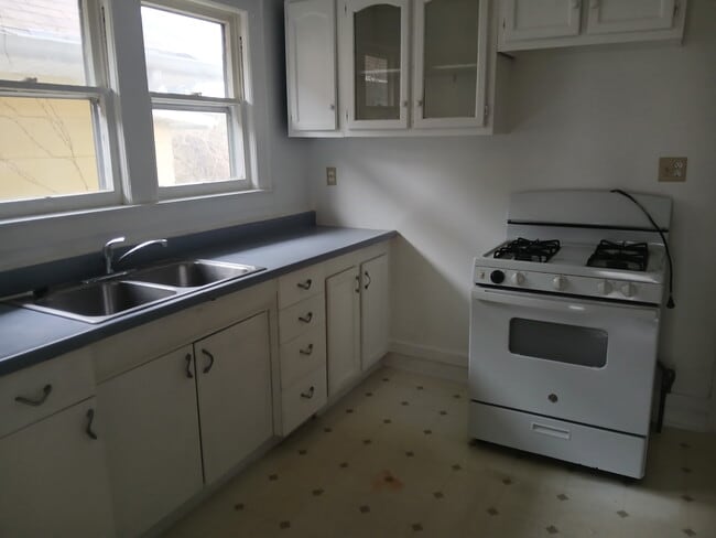 2812 Overlook Dr, Huntington, WV 25705 - photo 6