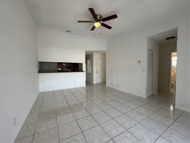 11584 NW 44th St, Coral Springs, FL 33065 - photo 6