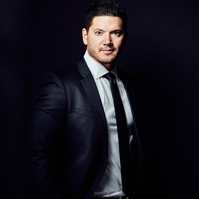 Agent Photo