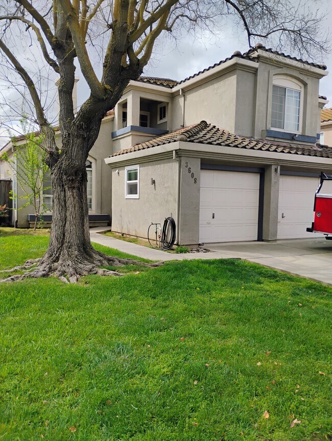 3608 Balfour Ln Unit C, Modesto, CA 95357