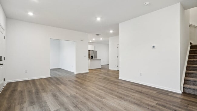 6122 Cascades Dr, Whitestown, IN 46075 - photo 6