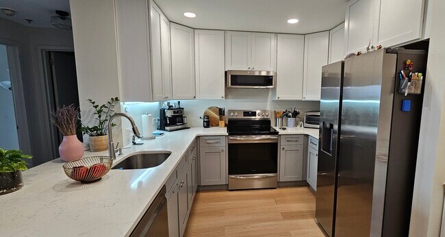 Skyview Rahway unit 1509, Rahway, NJ 07065 - photo 3