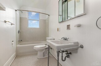 3315 Renfro Ave Unit 2, Cincinnati, OH 45211