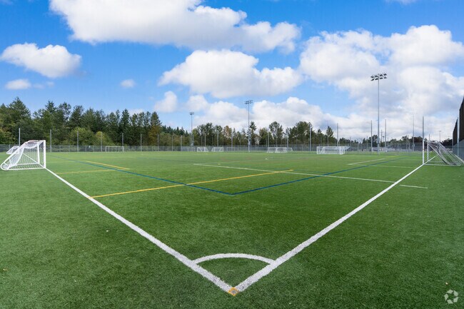 Kasch Park offers several sporting options near Cascade View.