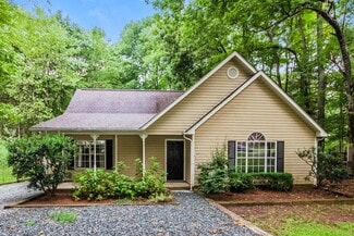 15924 Lawyers Rd, Matthews, NC 28104