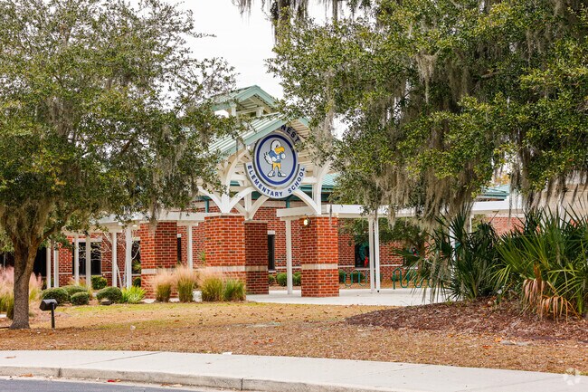 Eagle Nest Elementary School is a public Pre-K through Elementary school.
