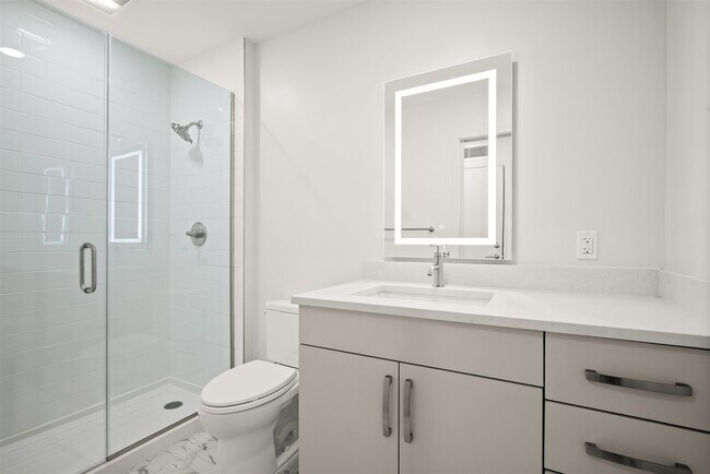 The Residences at 801 East Whiting Street, Tampa, FL 33602 - photo 2