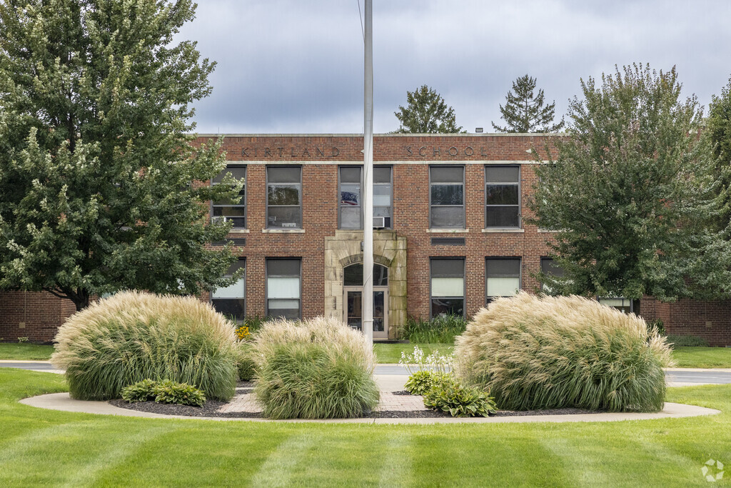 Kirtland Middle School serves the little ones of Kirtland.