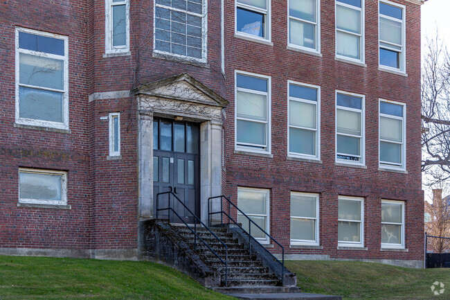 Waltham Public Schools Dual Language Program is highly rated in Waltham.