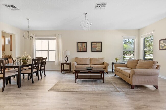 220 Las Fuentes Dr unit ID1280952P, Kissimmee, FL 34746 - photo 4