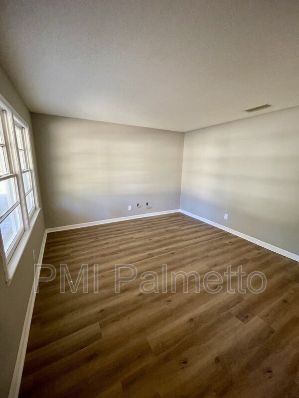 3732 Hickory St, Columbia, SC 29205 - photo 4