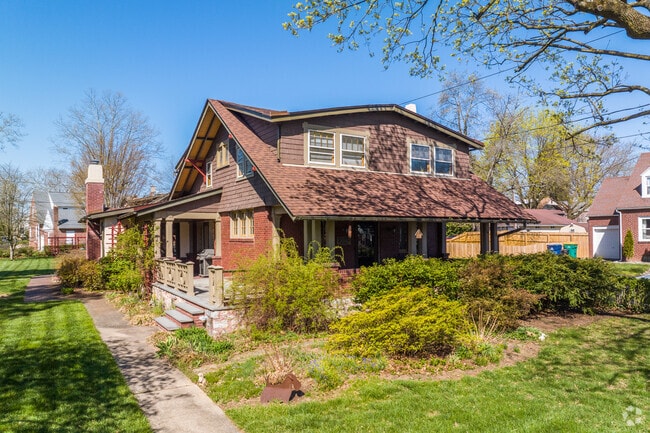 Craftsman-style homes are also part of Springmont’s diverse architectural mix.
