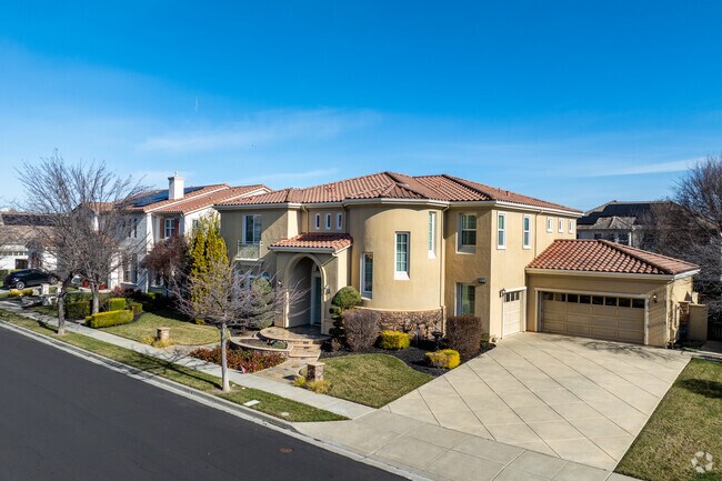 Pheasant Ridge homes boast timeless designs and family-friendly layouts.
