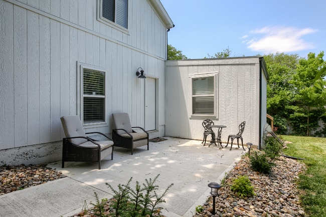 7105 N Walnut St unit 7105 N Walnut, Kansas City, MO 64118 - photo 3