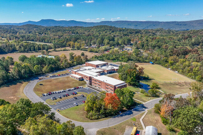 Rossville Middle School is right up the road from Ridgeland High and serves Rossville students.