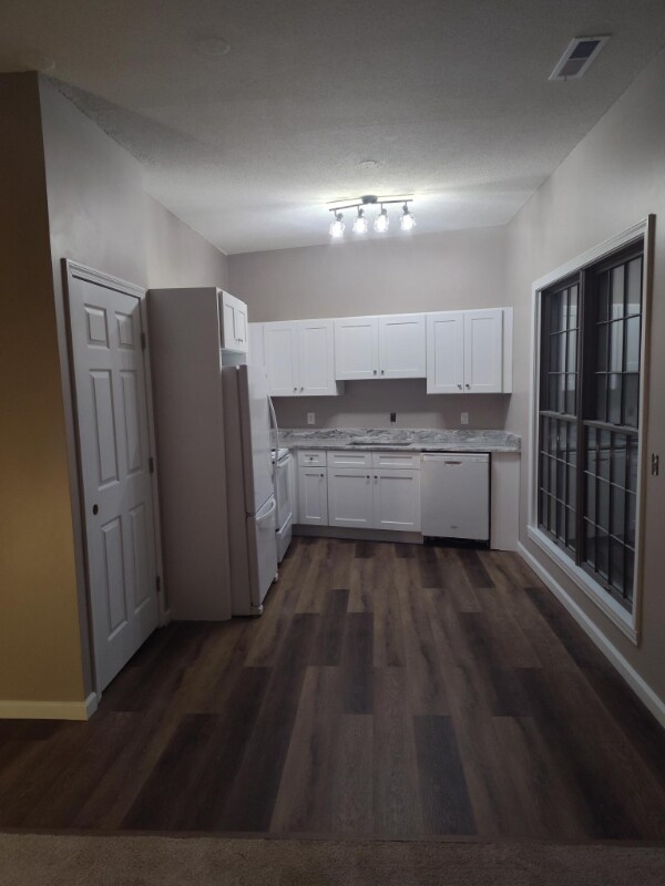 96 Poquonock Ave Unit B, Windsor, CT 06095