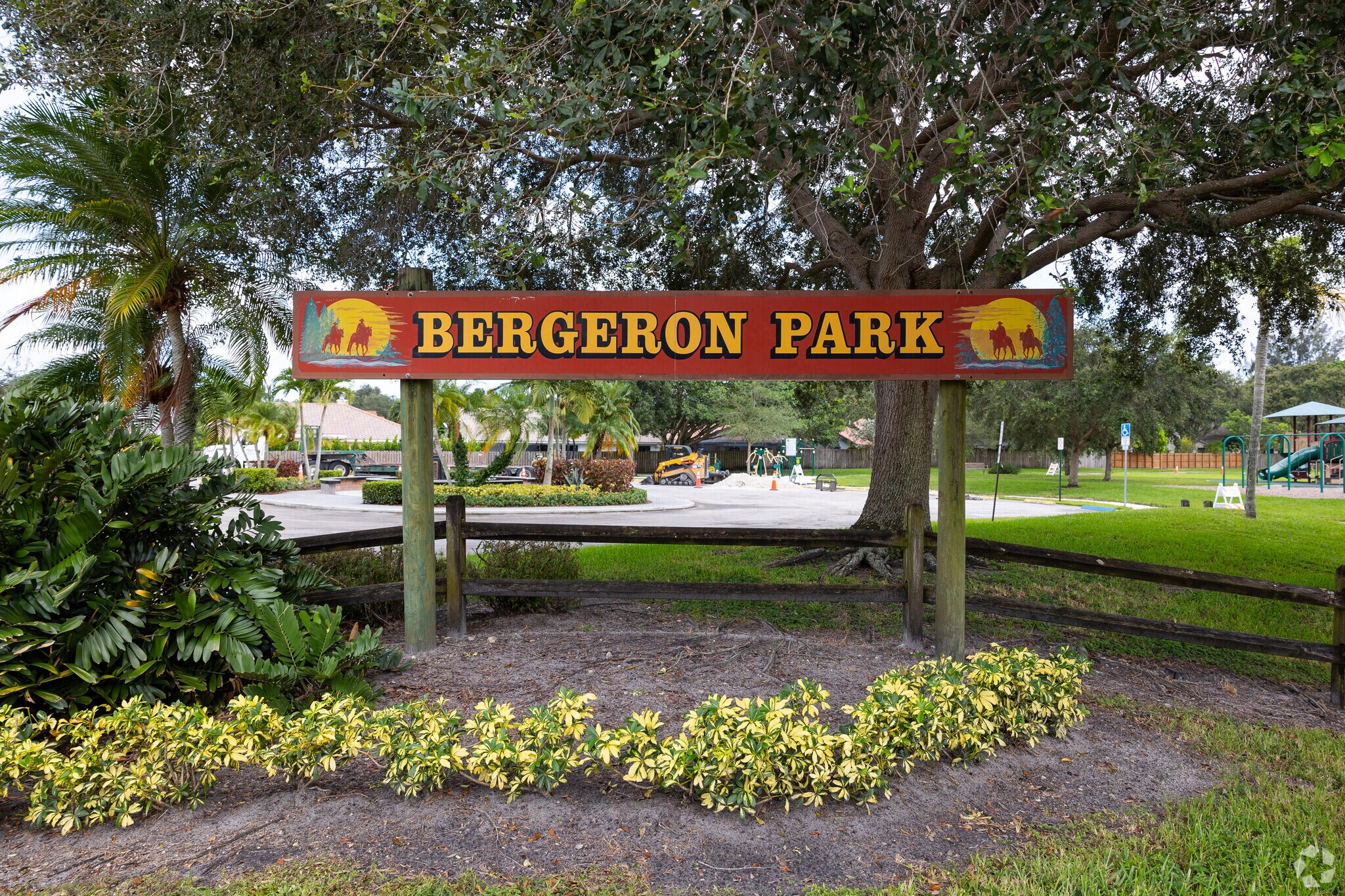 Bergeron Park is a nice local community park in Outer Davie neighborhood.