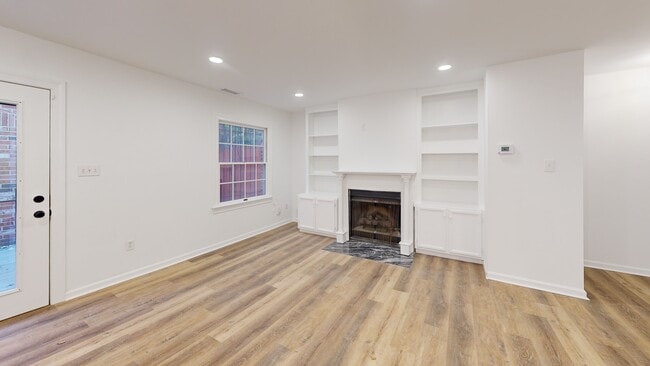 1727 Fitzwater St unit B, Philadelphia, PA 19146 - photo 3