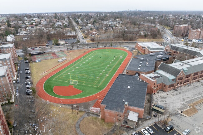 Roosevelt High School – Early College Studies is a public school.