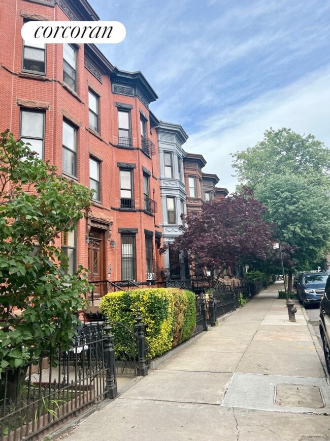 716 Degraw St, Brooklyn, NY 11217