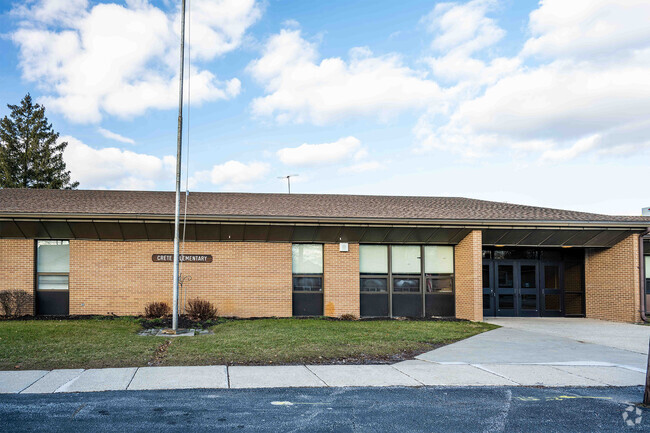 The courses at Crete Elementary School encourage critical thinking and creativity.