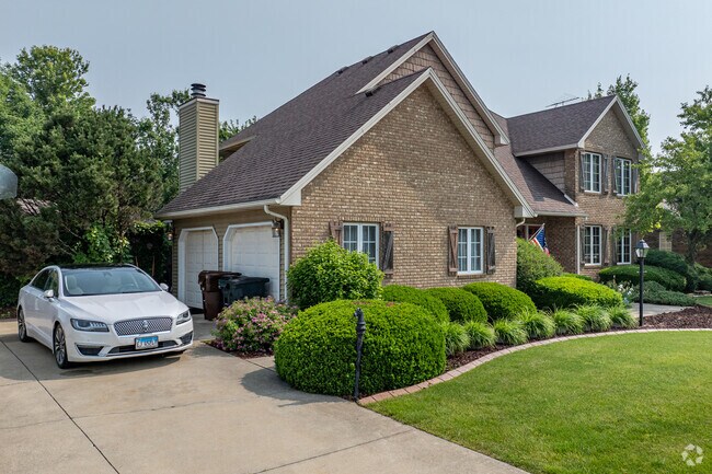 New Traditional homes with multi-car garages and manicured lawns are popular in Manteno.