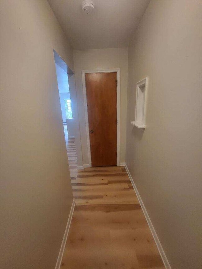 1135 S Washington Ave Unit 11, Lansing, MI 48910