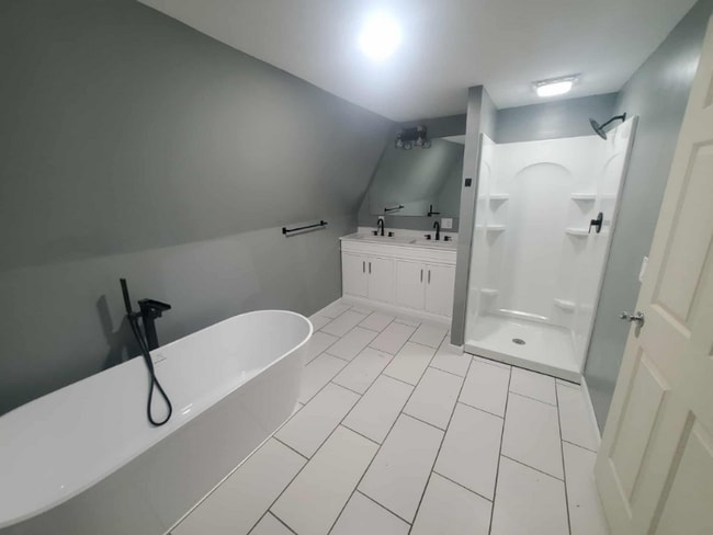 531 N 18th St, Cambridge, OH 43725 - photo 4