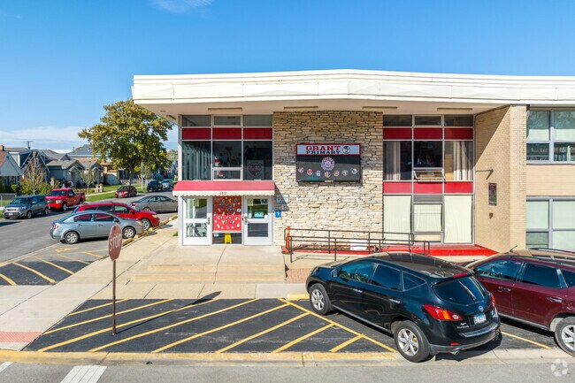 Grant Primary is conveniently located in a residential area.