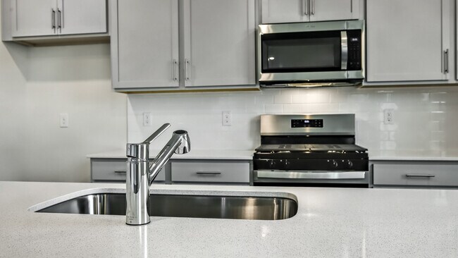 824 Comice Pear Way, Fuquay-Varina, NC 27592 - photo 7