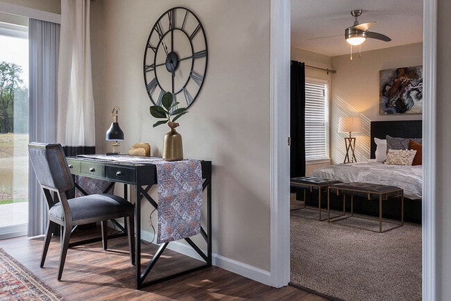 Redwood Holt, Holt, MI 48842 - photo 6