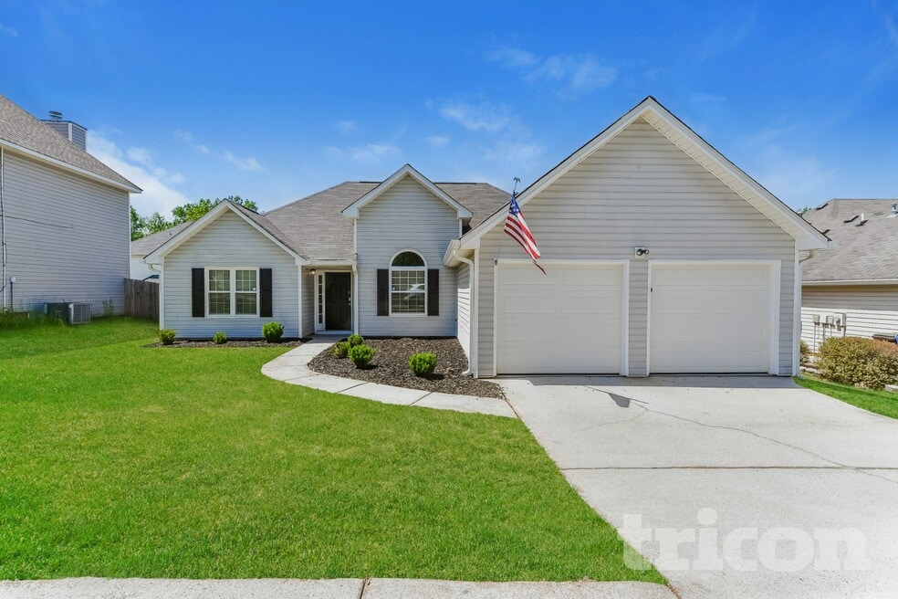 185 Labrea Blvd, McDonough, GA 30253 - photo 1