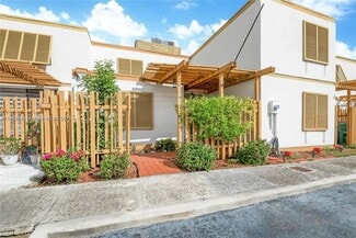 13167 SW 11th Ln Cir, Miami, FL 33184