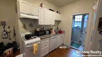 58 Queensberry St Unit 3, Boston, MA 02215