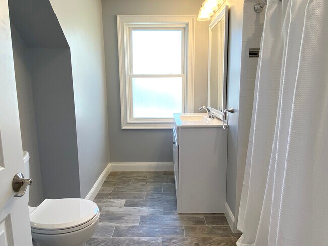 32 Stedman St unit 3, Brookline, MA 02446 - photo 5