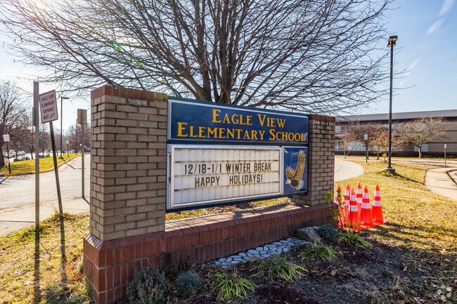 Eagle View Elementary School, Rankings & Reviews - Homes.com