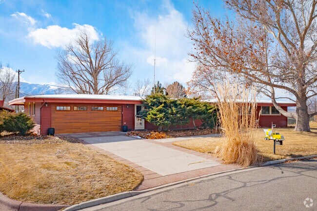 Rifle’s growing population has driven diverse housing development, from affordable manufactured homes to high-end site-built properties. Northern, western, and southern Rifle offer condos and townhouses, while single-family homes and historic residences provide charm and variety for every buyer.